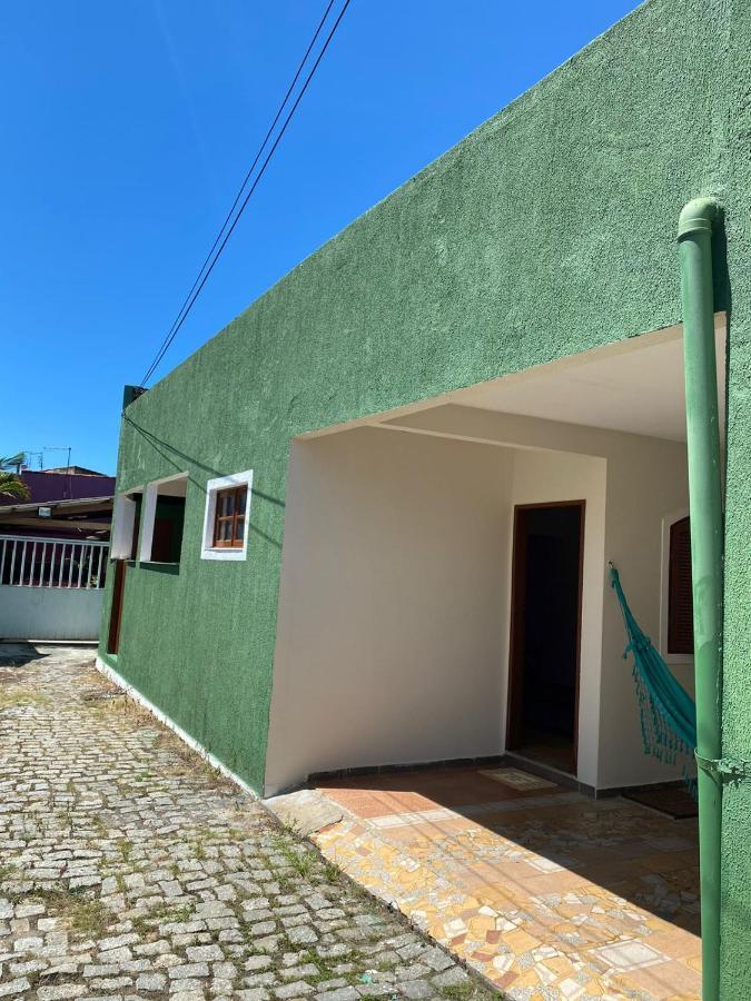Casa Aconchegante: Beachside Retreat With Modern Comforts Holiday home *